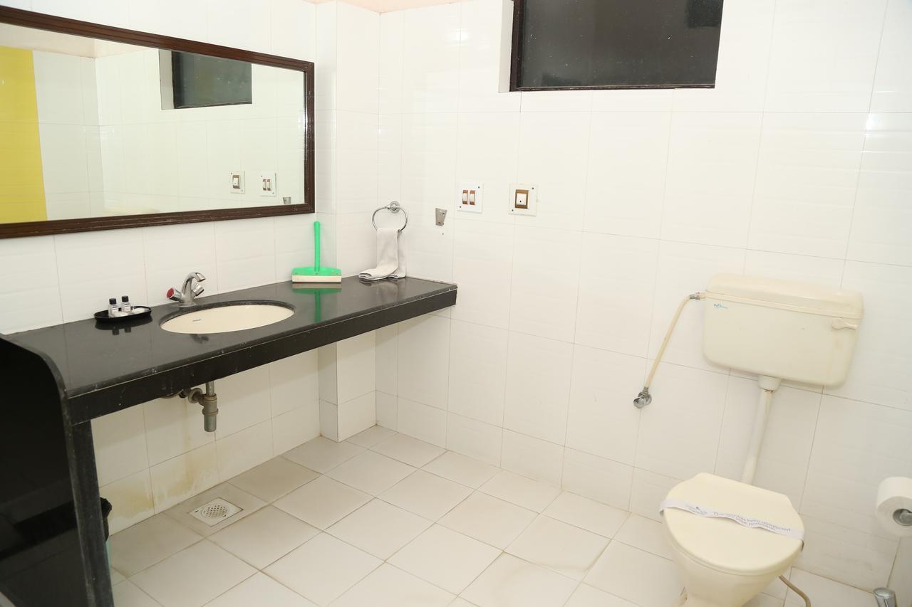 Gulmohar Sariska Resort Bairat Bagian luar foto