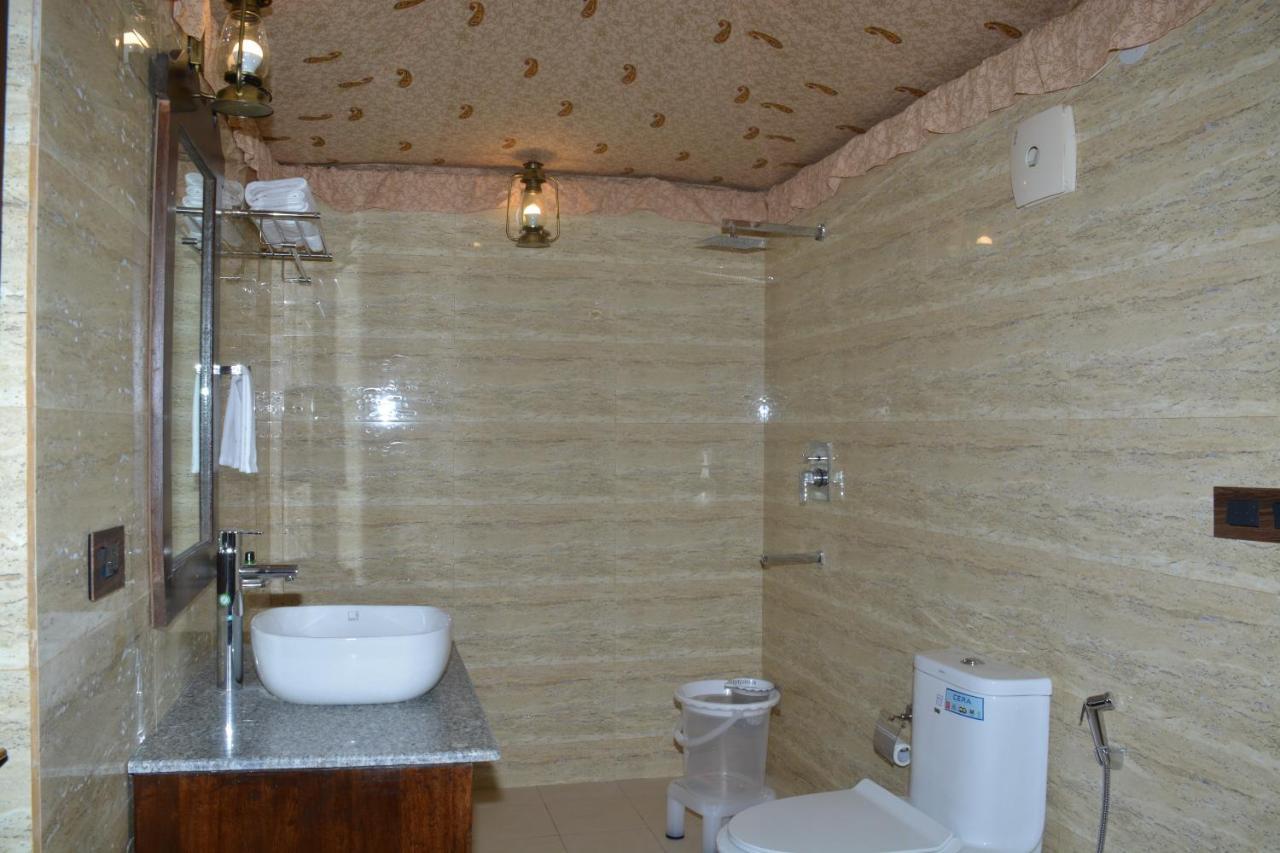 Gulmohar Sariska Resort Bairat Bagian luar foto