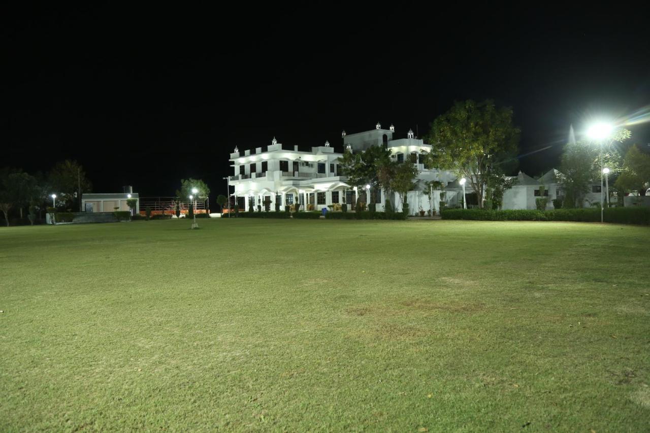 Gulmohar Sariska Resort Bairat Bagian luar foto